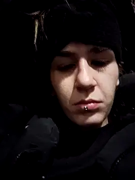 Snapshot of halobabe7620 chatting on 01-10-25, 12:04 halobabe7620 online show from 01-10-25, 12:04