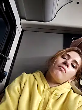 Snapshot of halobabe7620 chatting on 01-31-25, 04:25 halobabe7620 online show from 01-31-25, 04:25