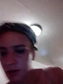 Snapshot of halobabe7620 chatting on 09-22-25, 04:58 halobabe7620 online show from 09-22-25, 04:58