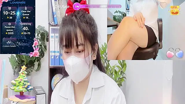 Snapshot of _mizu_ chatting on 02-15-25, 03:06 mizu online show from 02-15-25, 03:06