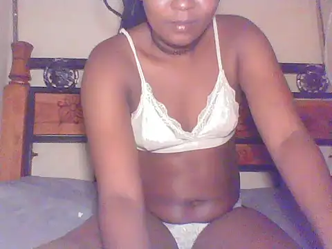 Snapshot of Cute_tamara chatting on 05-07-26, 07:52 Cute tamara online show from 05-07-26, 07:52