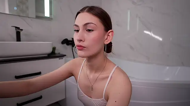 AlisaLore online show from 03-10-25, 07:32