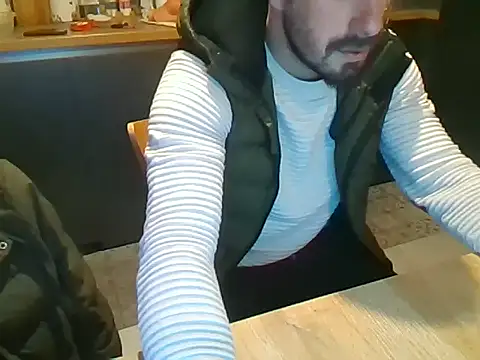 Snapshot of giorgakaci69 chatting on 01-04-25, 02:04 giorgakaci69 online show from 01-04-25, 02:04