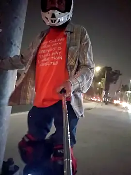 Snapshot of den-rock4u chatting on 12-20-25, 05:36 den-rock4u online show from 12-20-25, 05:36