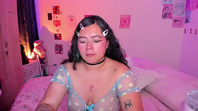 Snapshot of StephaniFox chatting on 12-29-24, 04:38 StephaniFox online show from 12-29-24, 04:38