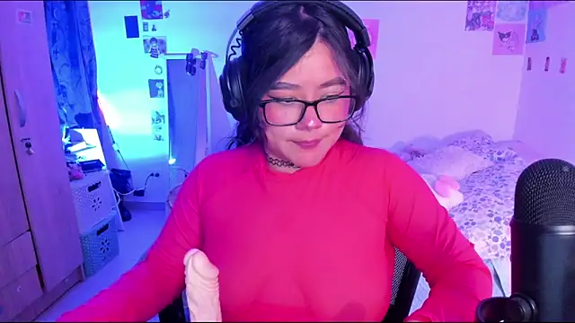 Snapshot of StephaniFox chatting on 01-30-25, 05:09 StephaniFox online show from 01-30-25, 05:09