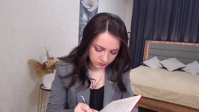 SusanMorado online show from 03-06-25, 07:14