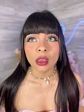 Snapshot of Bubalu_Uwwu chatting on 10-07-25, 04:09 Bubalu Uwwu online show from 10-07-25, 04:09