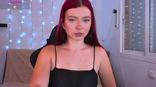 Snapshot of Karinchik_ chatting on 03-12-25, 06:33 Karinchik online show from 03-12-25, 06:33