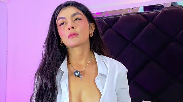 Holly Brensonexx  online show from 03-11-26, 12:33