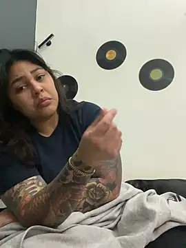 miacanela xo online show from 03-12-26, 03:45