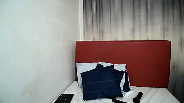 Snapshot of Cute_Indian00 chatting on 01-13-25, 01:17 Cute Indian00 online show from 01-13-25, 01:17