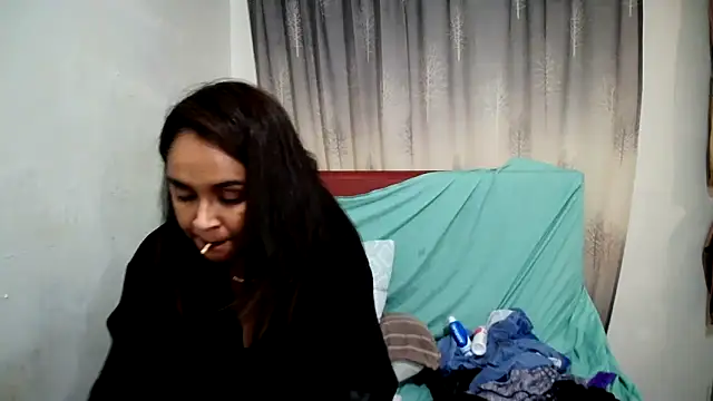 Snapshot of Cute_Indian00 chatting on 02-03-25, 12:47 Cute Indian00 online show from 02-03-25, 12:47