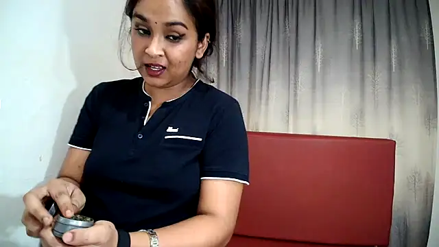 Snapshot of Cute_Indian00 chatting on 02-06-25, 09:53 Cute Indian00 online show from 02-06-25, 09:53