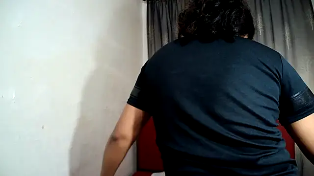 Snapshot of Cute_Indian00 chatting on 02-10-25, 05:25 Cute Indian00 online show from 02-10-25, 05:25