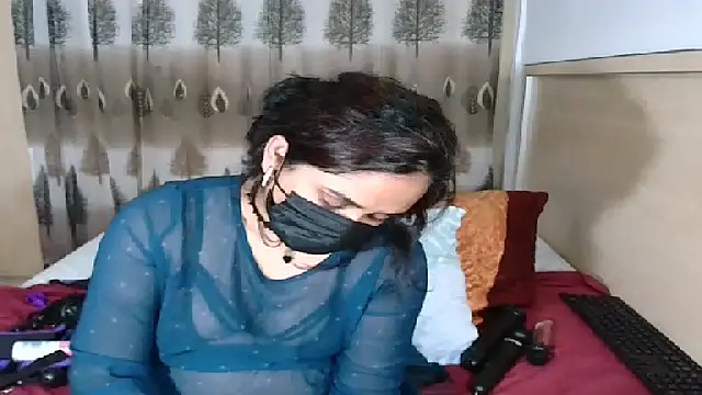 Snapshot of Cute_Indian00 chatting on 03-02-25, 08:07 Cute Indian00 online show from 03-02-25, 08:07