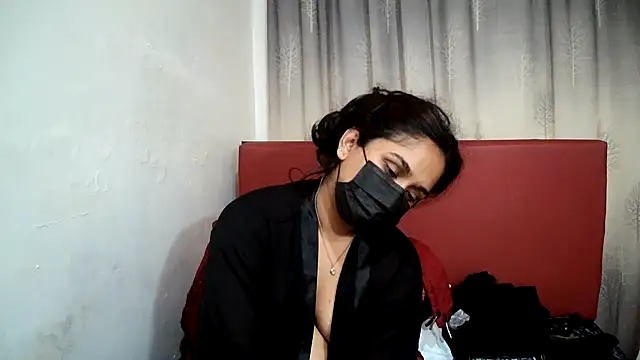 Snapshot of Cute_Indian00 chatting on 03-15-25, 11:40 Cute Indian00 online show from 03-15-25, 11:40