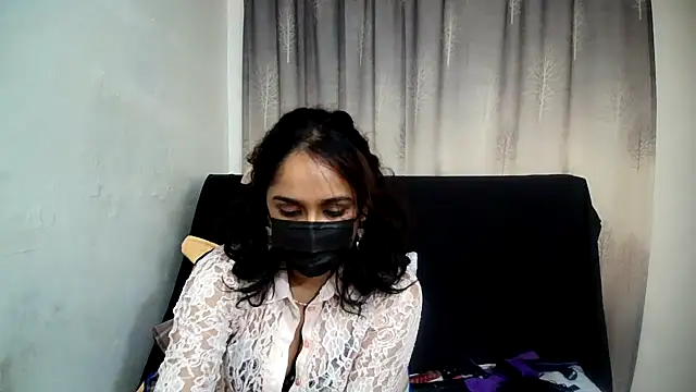 Snapshot of Cute_Indian00 chatting on 03-19-25, 08:01 Cute Indian00 online show from 03-19-25, 08:01