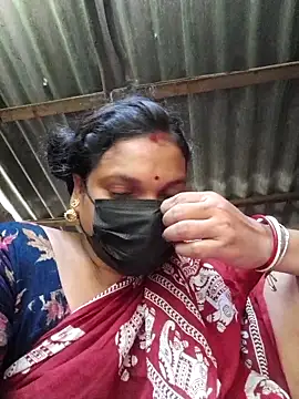 HotSexyBoudi online show from 09-19-25, 09:43