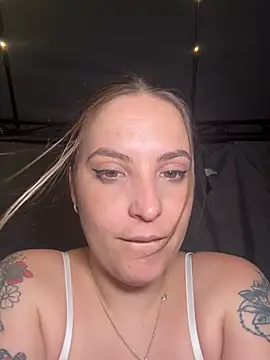 LiliMorganxxx online show from 07-13-26, 08:44