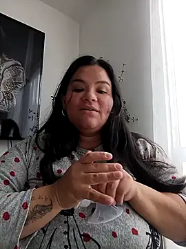 Julieta-tits online show from 02-16-26, 01:40