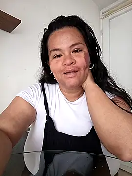 Julieta-tits online show from 04-13-26, 11:37