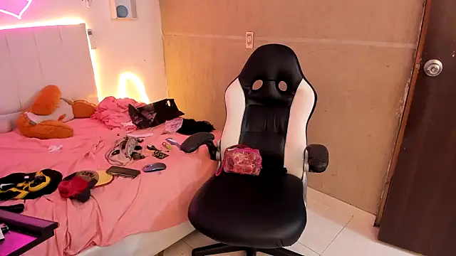 lilith horny online show from 10-08-25, 12:30