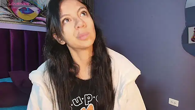 Tamaraakins online show from 10-07-25, 01:08