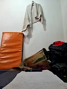 lombarlana-89 online show from 02-10-25, 06:24