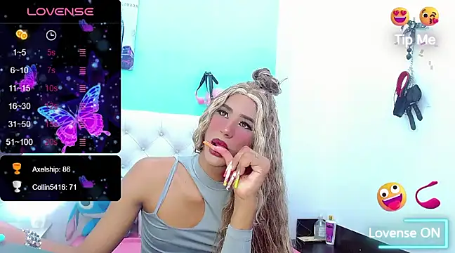 Snapshot of kinverly_sexyx chatting on 01-11-25, 06:12 kinverly sexyx online show from 01-11-25, 06:12