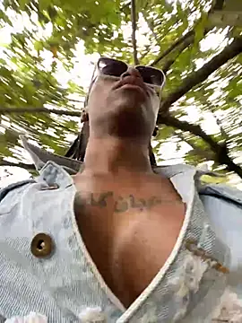 sweetsarabig22cm online show from 03-05-25, 10:43