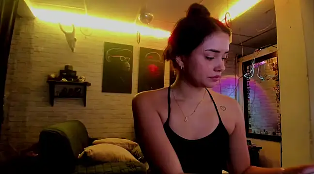 Kimmymadison- online show from 02-10-25, 09:15