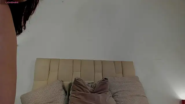 Roxxy mora online show from 02-14-25, 01:02