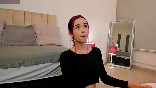 Roxxy mora online show from 03-14-25, 09:43