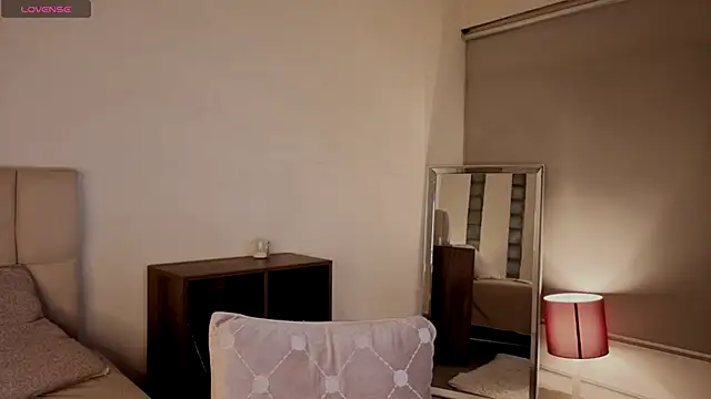 Roxxy mora online show from 09-15-25, 09:37