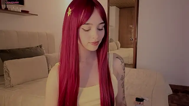 Roxxy mora online show from 10-06-25, 09:23