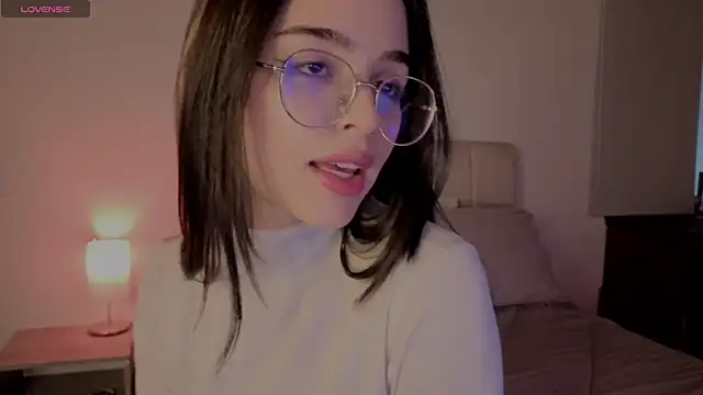 Roxxy mora online show from 03-10-26, 10:15