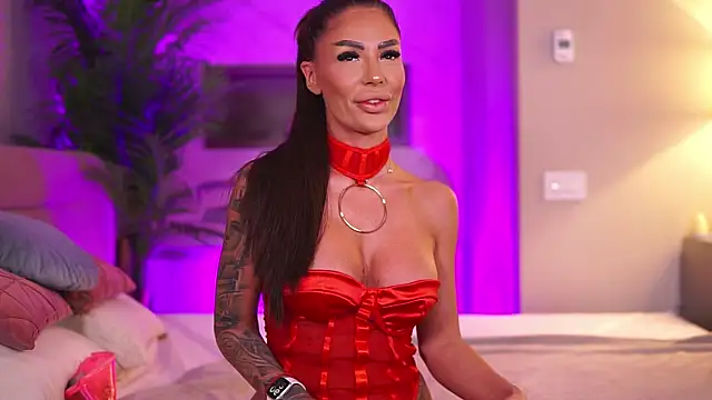 RaquelleVon online show from 07-05-26, 03:23