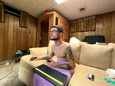 hungkubenski online show from 10-19-25, 05:41