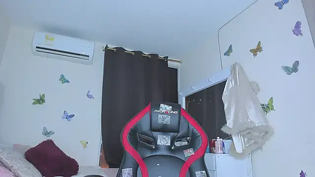 sofiacastillo01 online show from 09-11-25, 02:17