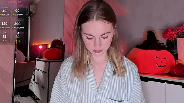 LoveGameSexx online show from 10-26-25, 09:04