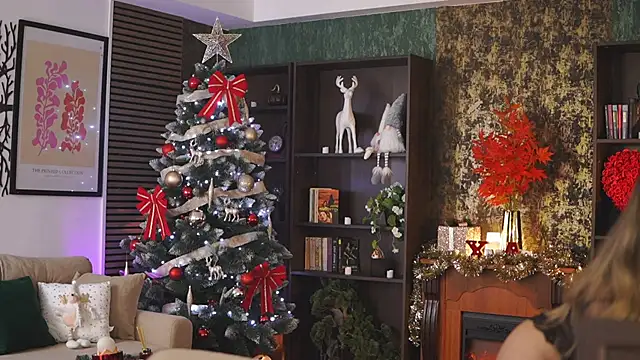 EvaSunderland online show from 12-12-24, 12:05