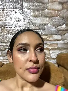 Snapshot of twohornys chatting on 02-05-25, 11:06 twohornys online show from 02-05-25, 11:06