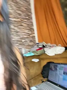 Snapshot of twohornys chatting on 09-19-25, 11:38 twohornys online show from 09-19-25, 11:38