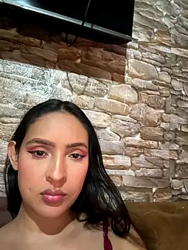 Snapshot of twohornys chatting on 11-13-25, 10:08 twohornys online show from 11-13-25, 10:08