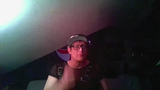 Snapshot of Bigthroaterboy chatting on 12-04-24, 03:43 Bigthroaterboy online show from 12-04-24, 03:43