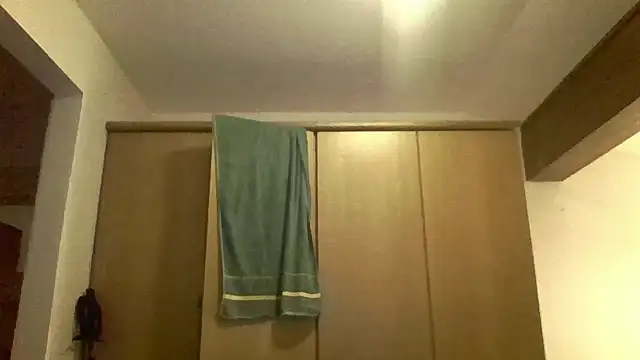 Snapshot of Bigthroaterboy chatting on 12-09-24, 08:33 Bigthroaterboy online show from 12-09-24, 08:33