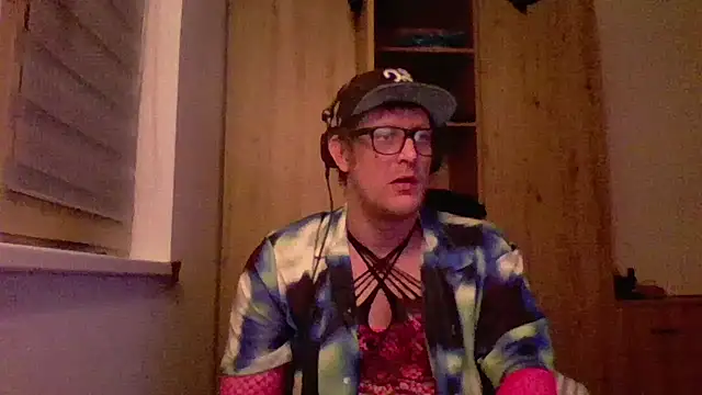 Snapshot of Bigthroaterboy chatting on 01-22-25, 07:34 Bigthroaterboy online show from 01-22-25, 07:34