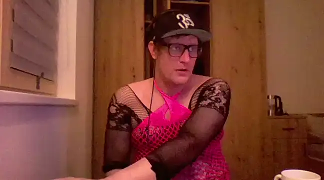 Snapshot of Bigthroaterboy chatting on 01-30-25, 05:17 Bigthroaterboy online show from 01-30-25, 05:17