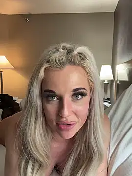 Snapshot of JayJayPink chatting on 01-27-25, 09:44 JayJayPink online show from 01-27-25, 09:44